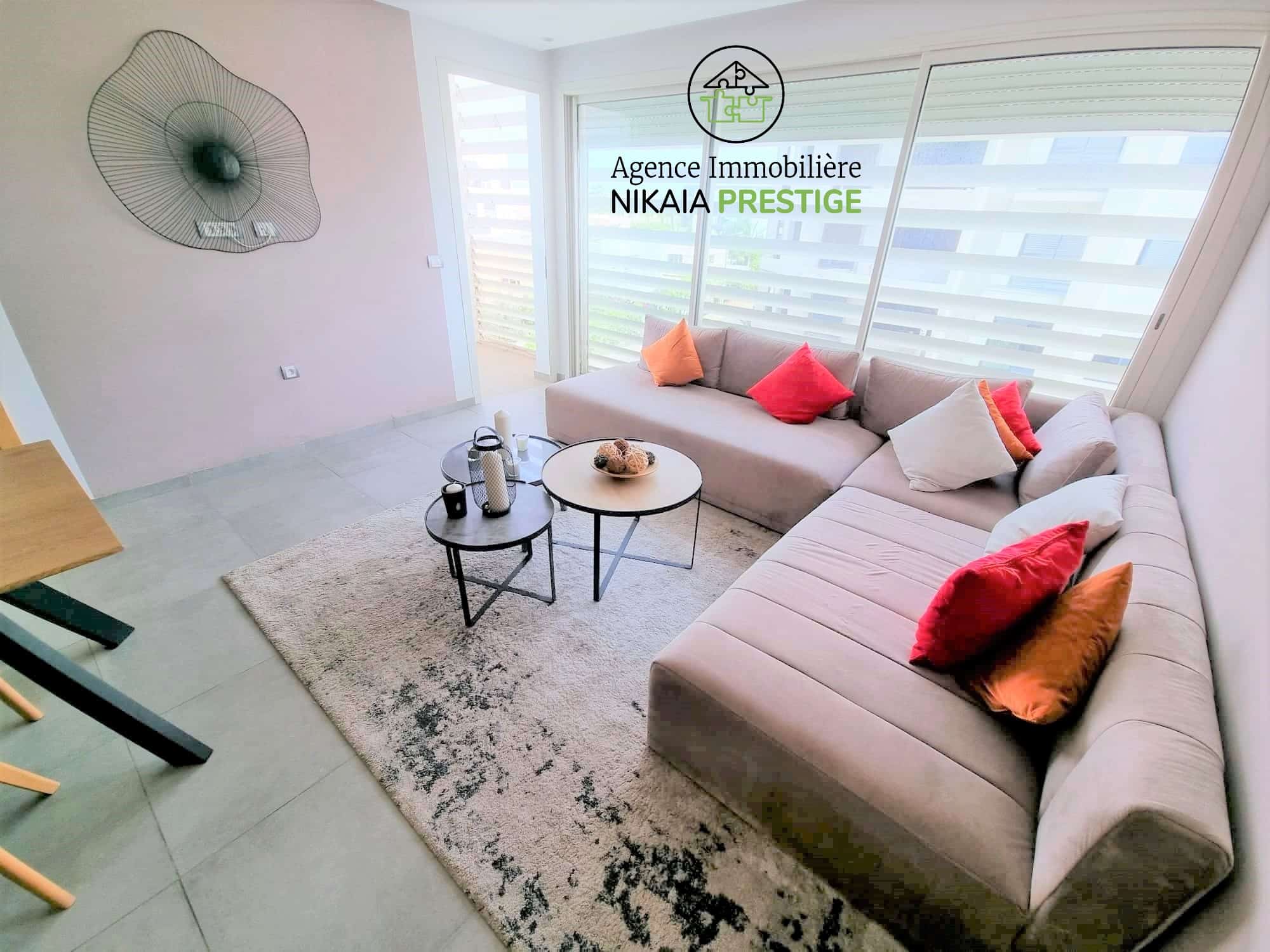 Location appartement meublé de 75 m² avec des balcons, 2 chambres, parking, quartier Riviera à Casablanca 1 (2)
