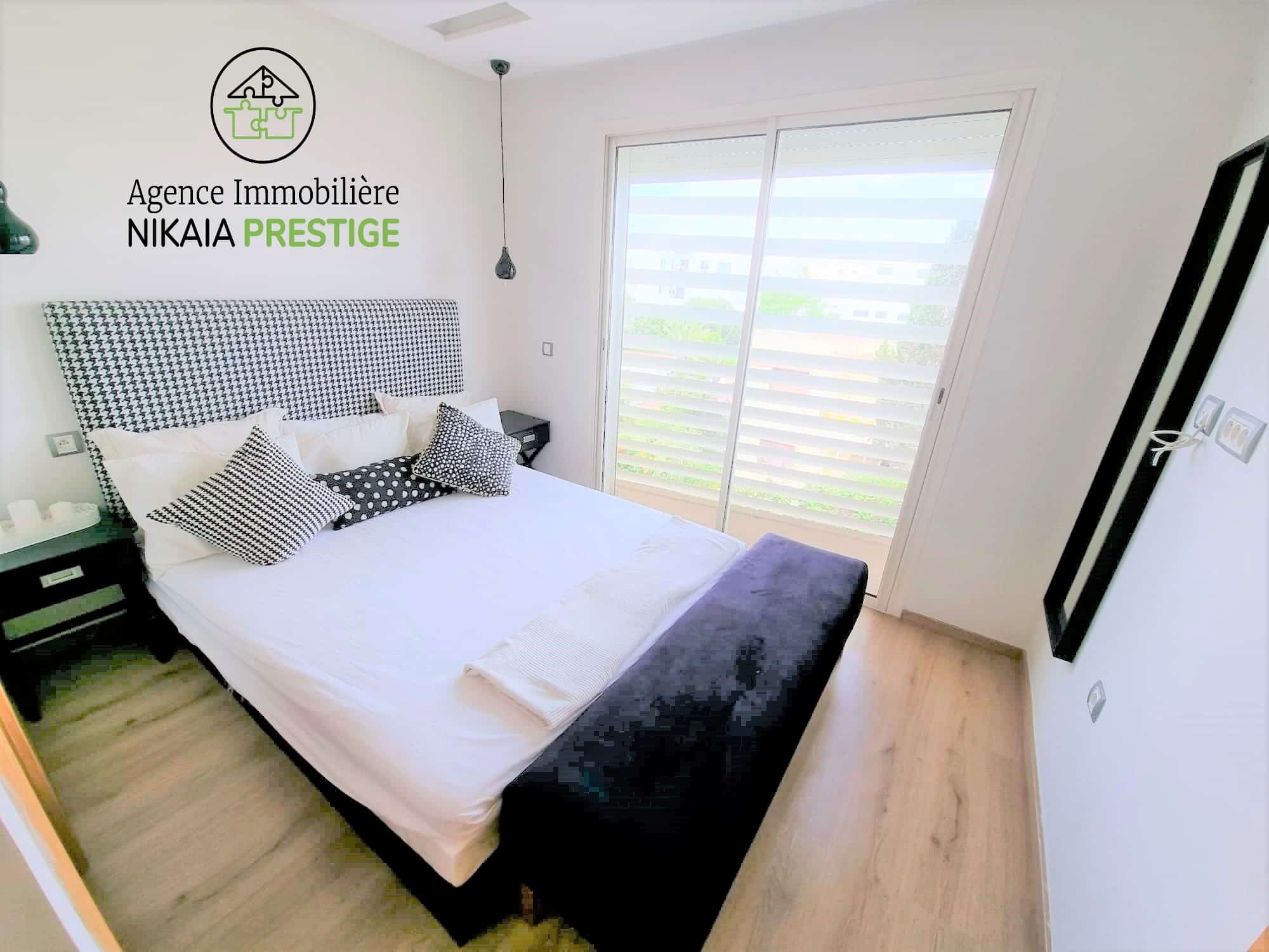 Location appartement meublé de 75 m² avec des balcons, 2 chambres, parking, quartier Riviera à Casablanca 1 (5)