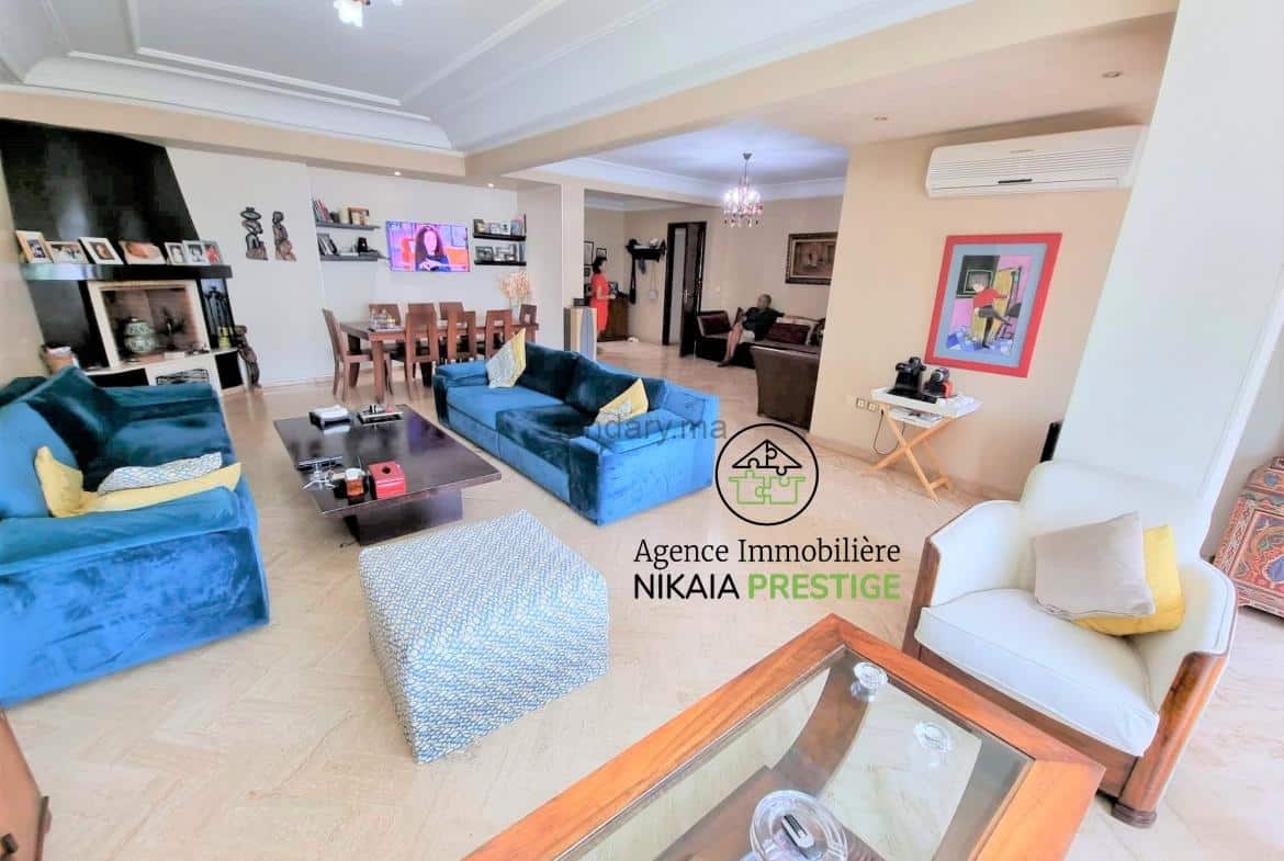 Vente appartement de 169 m² avec 3 chambres, parking, quartier Racine, à Casablanca 1 (2)