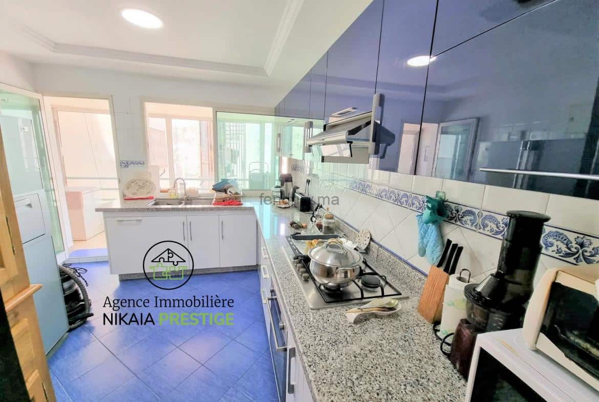 Vente appartement de 169 m² avec 3 chambres, parking, quartier Racine, à Casablanca 1 (5)